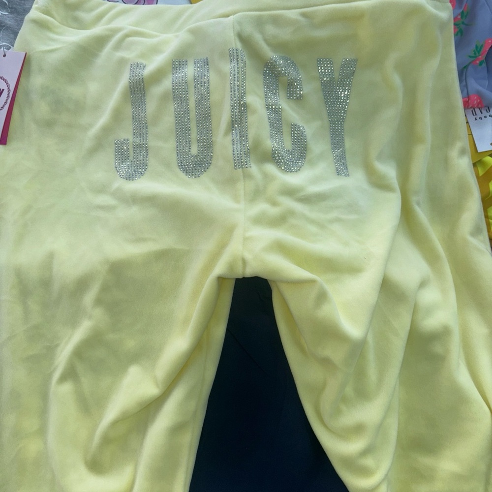 juicy  couture citrus yellow pants velour size M